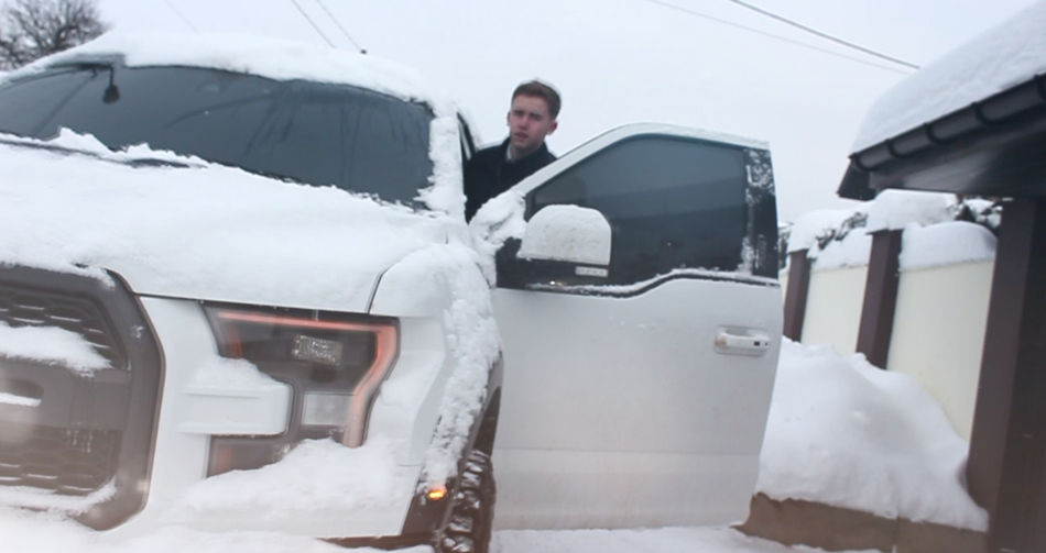 Видео приглашение на День Рождения